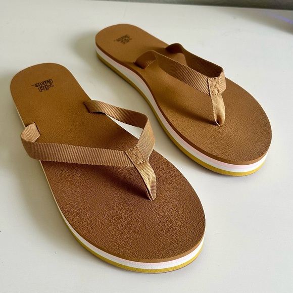 wild fable Shoes - Wild Fable Pink Mustard Tan Flip Flops Size 10
